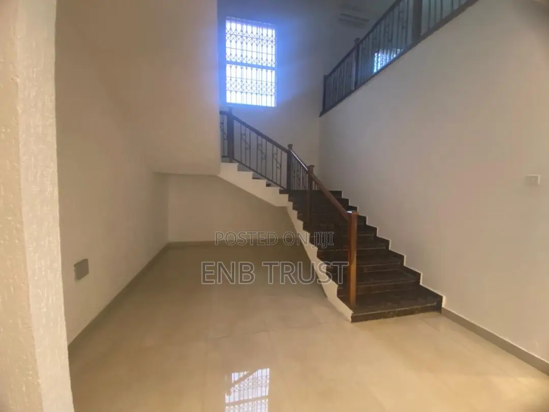 Furnished 5bdrm Duplex in East Legon, A&C Mall Area for rent