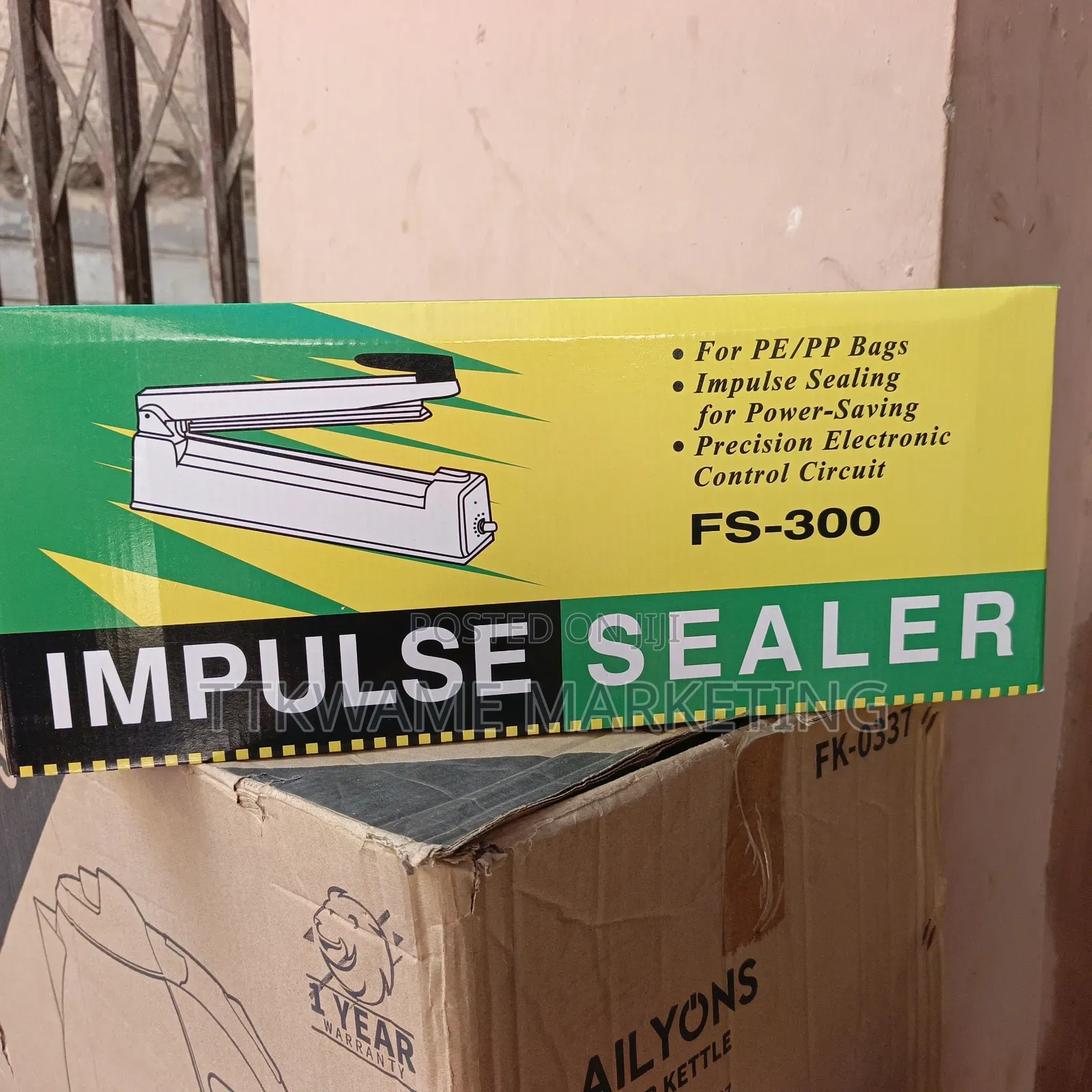 Impulse Sealer Machine