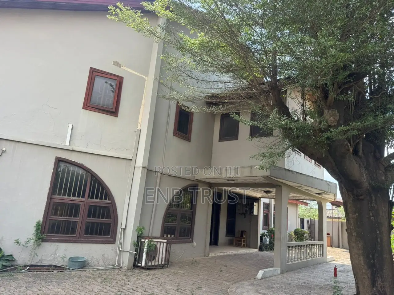 4bdrm Duplex in Achimota, Mile 7 for sale