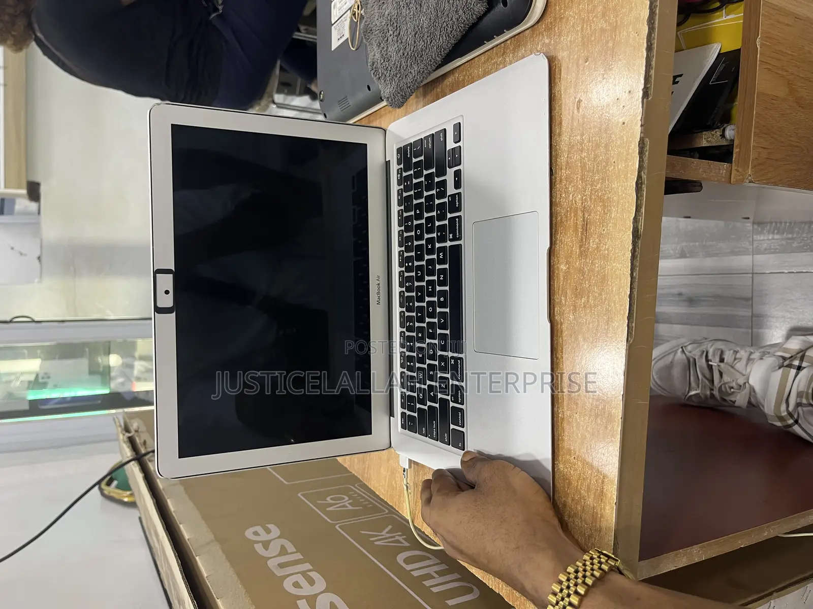 Laptop Apple MacBook 2015 4GB Intel Core i5 HDD 250GB
