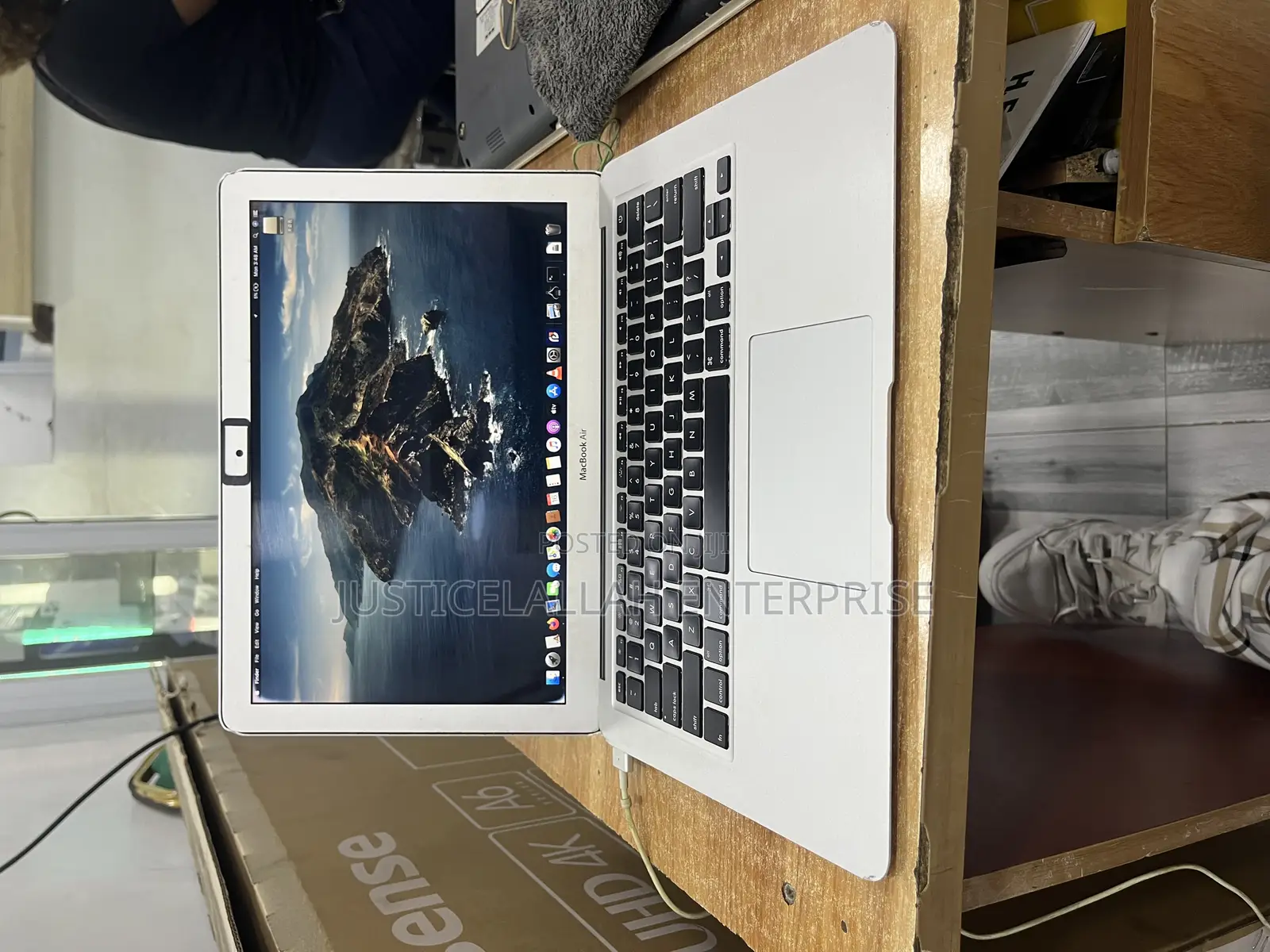 Laptop Apple MacBook 2015 4GB Intel Core i5 HDD 250GB
