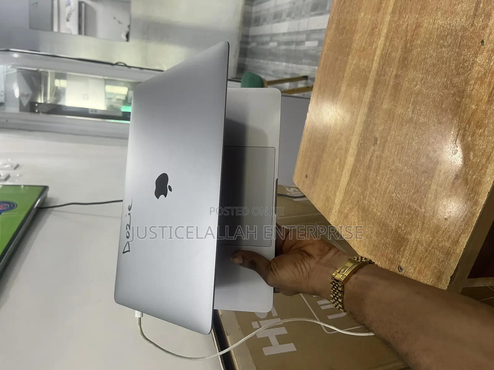 Laptop Apple MacBook Pro 2019 8GB Intel Core i5 SSD 256GB