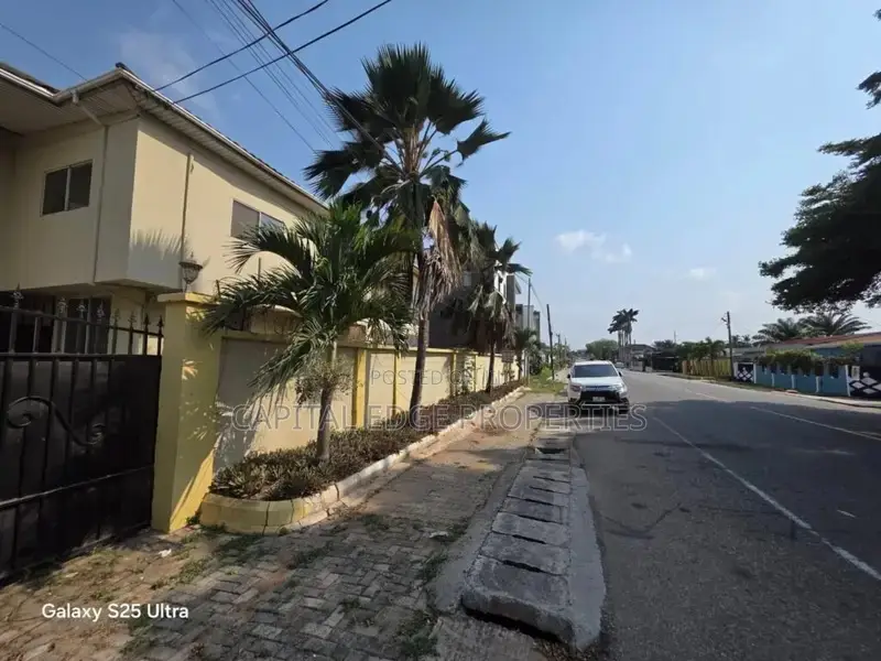 5bdrm House in East Legon for rent
