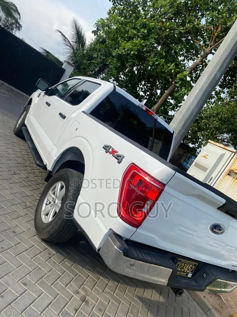 Ford F-150 2022 White