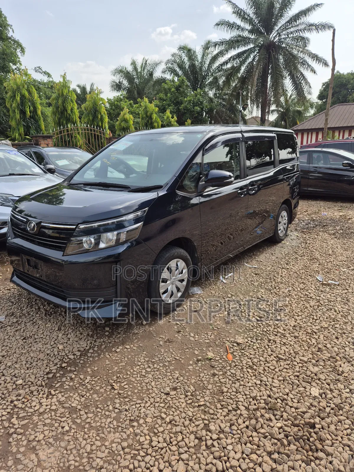 Toyota Voxy 2015