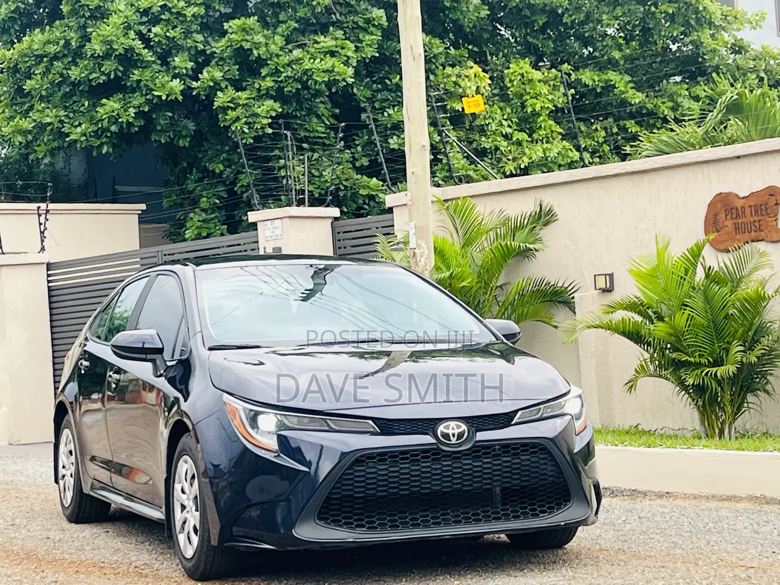 Toyota Corolla LE 2020 Blue