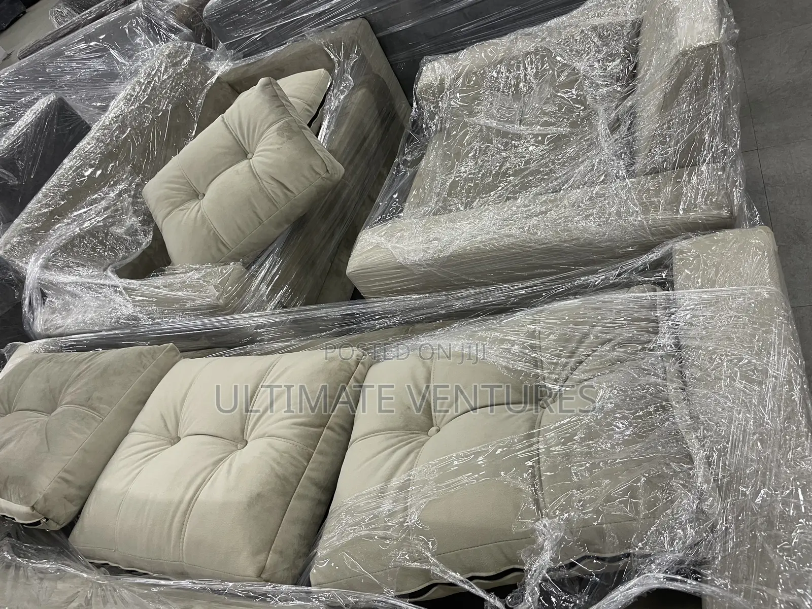 Executive Sofas Set