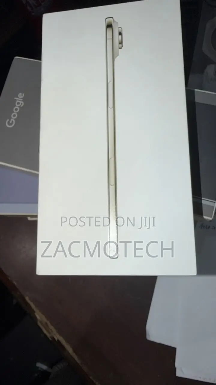 New Laptop Apple MacBook Air 2026 M5 13-inch 16GB Apple M5 SSD 512GB