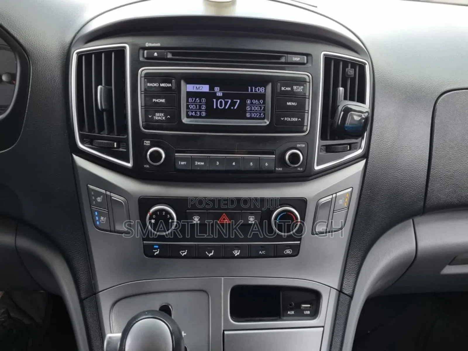 Hyundai H1 2016 White