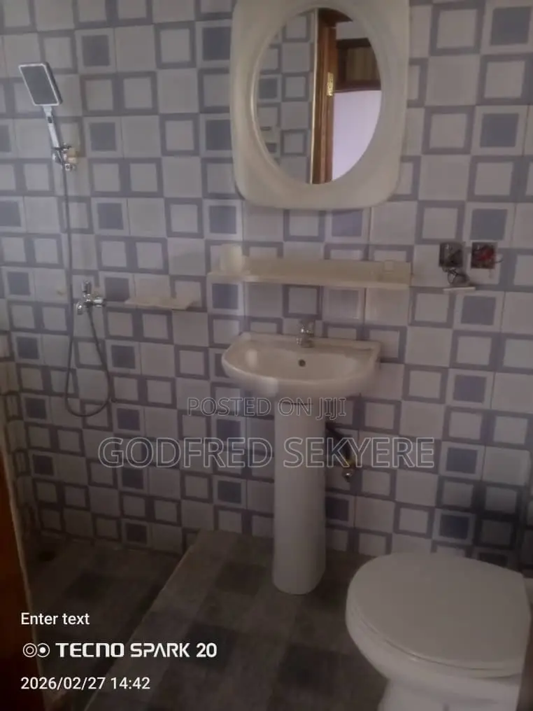 2bdrm Apartment in Adeleke Estates, Kumasi Metropolitan for rent