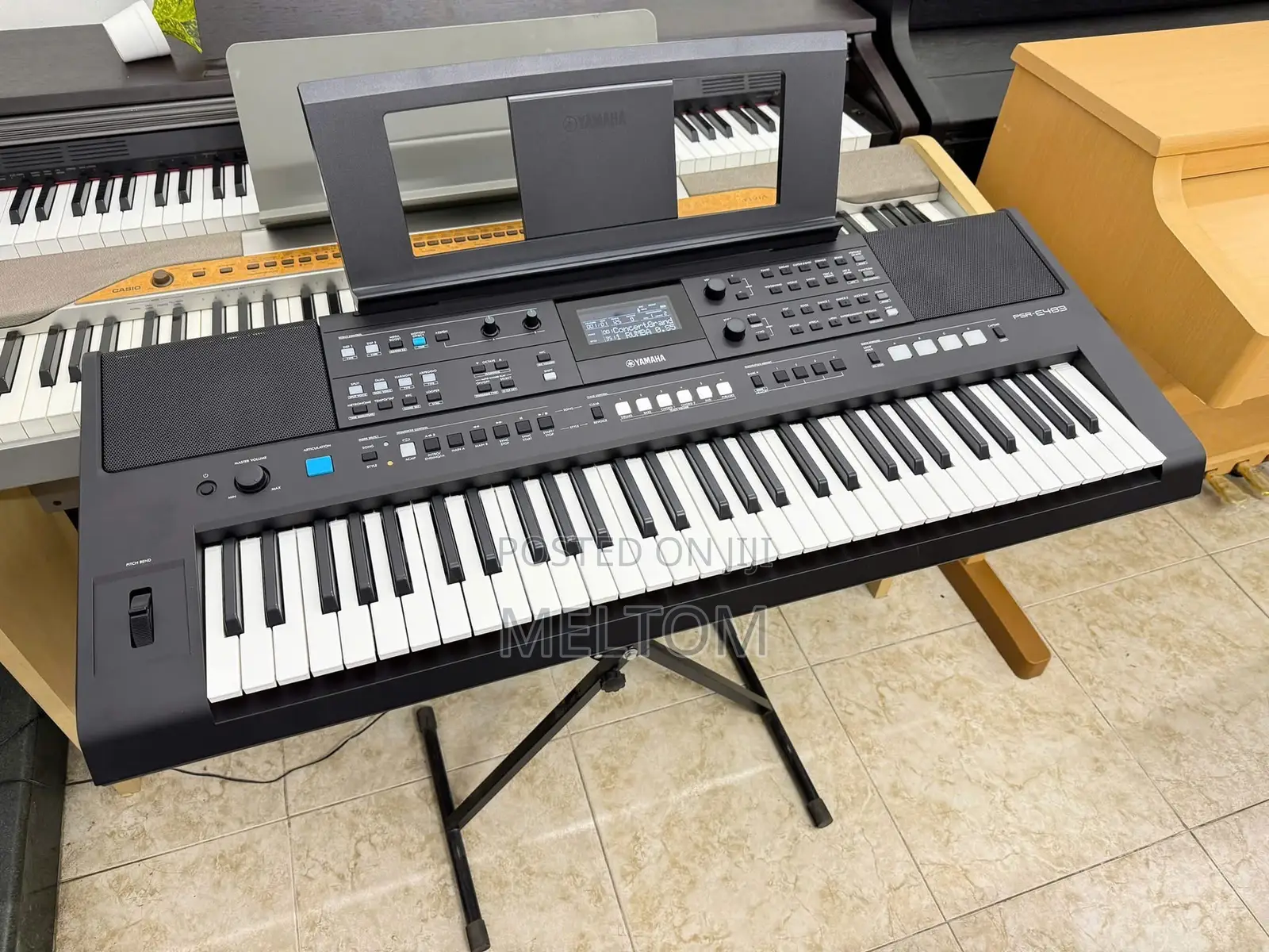 Yamaha PSR-E483 Keyboard (Latest Model)