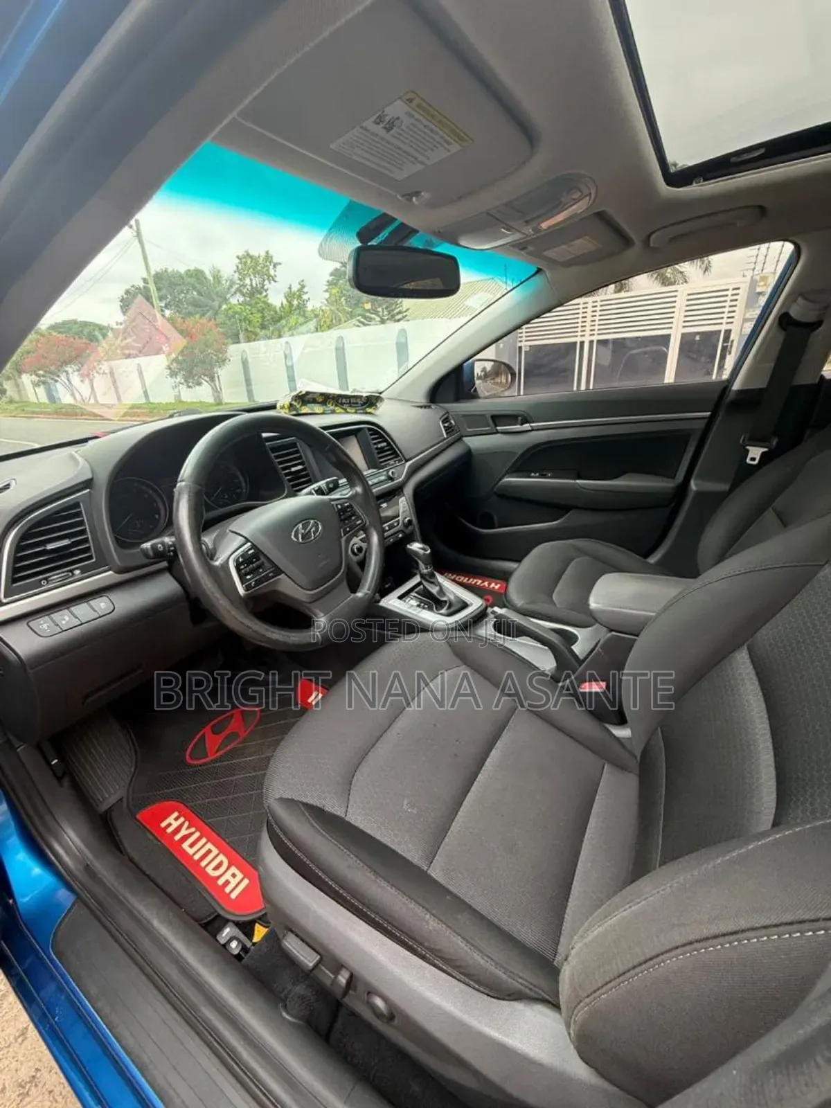 Hyundai Elantra Limited Sedan FWD (2.0L 4cyl 6A) 2017 Blue