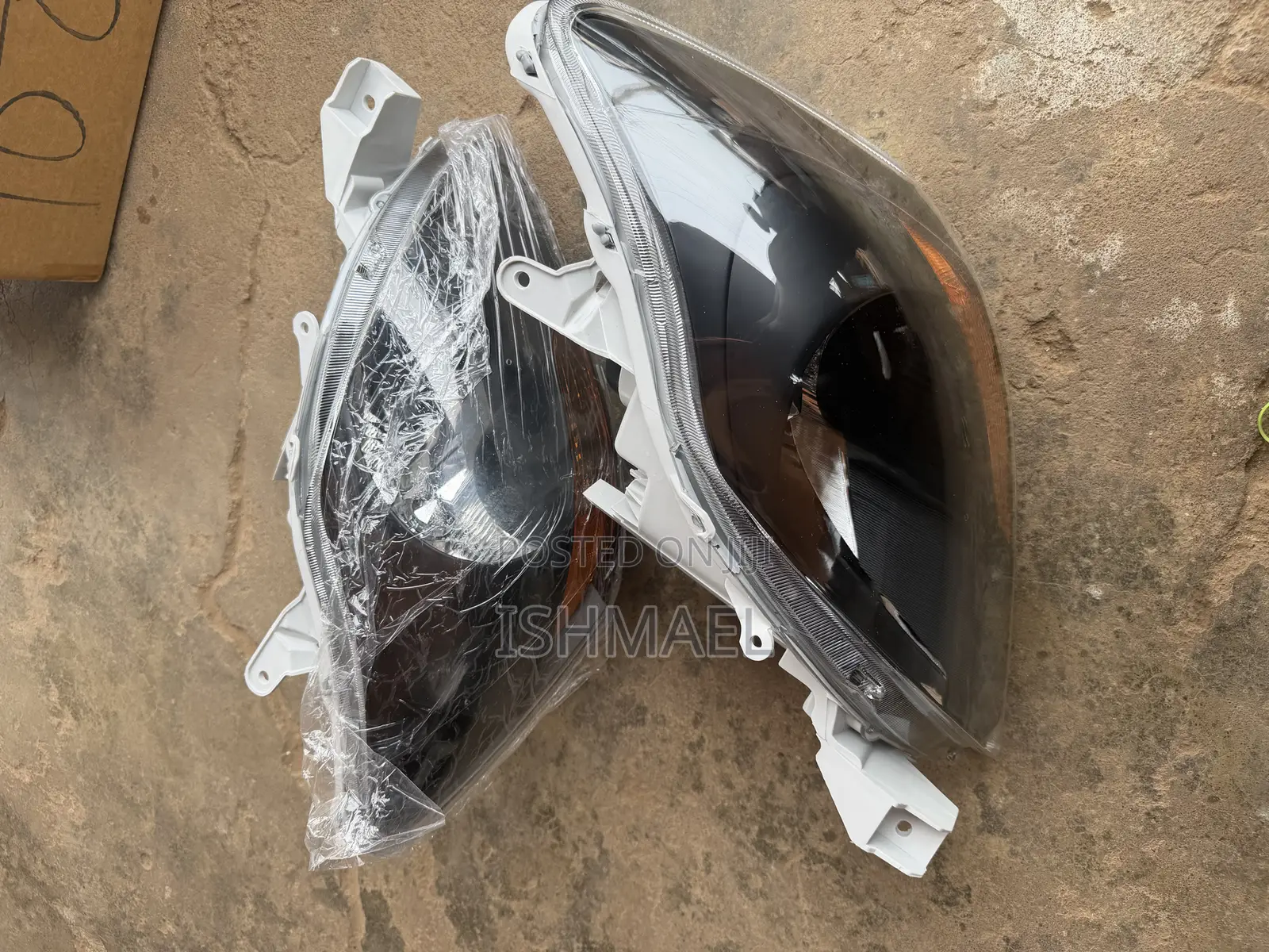 Toyota Yaris Headlight Black 2006-2010