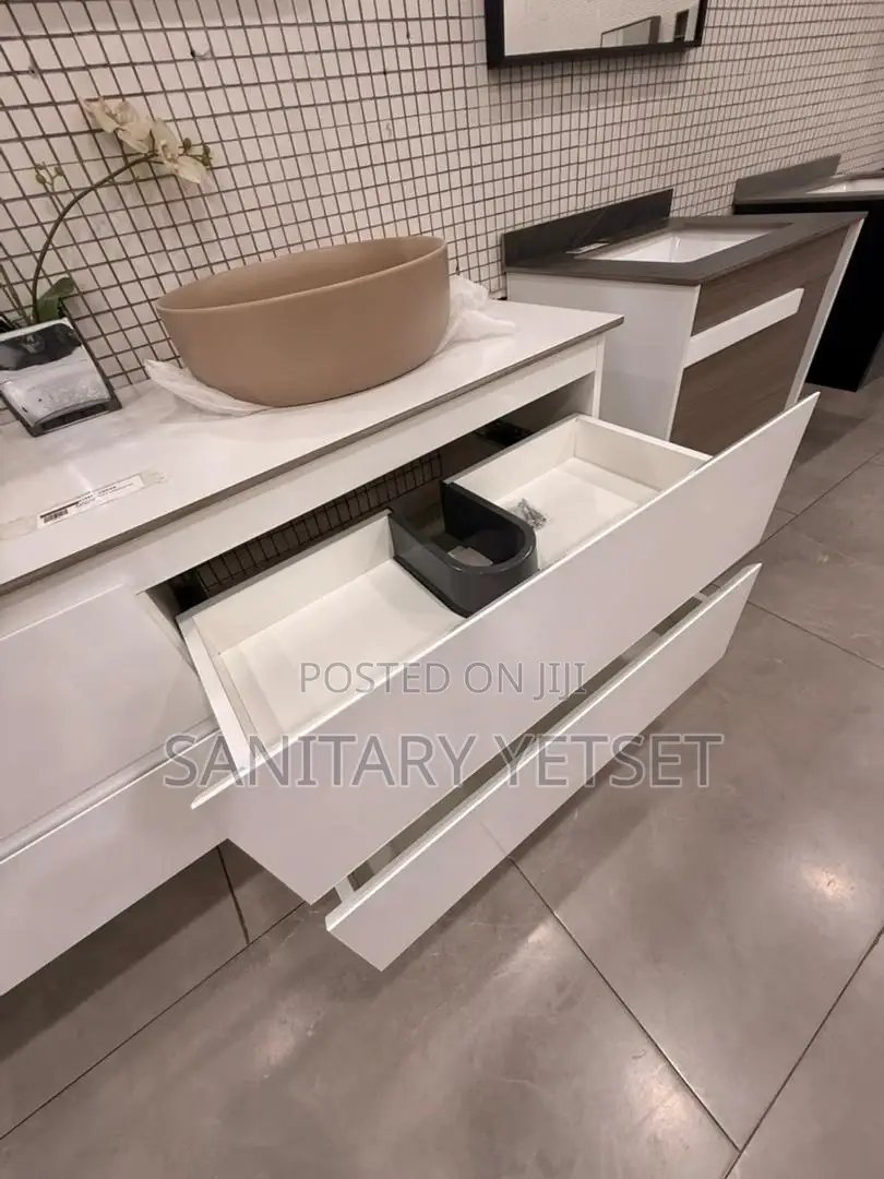 Executive Double Cabinet Basin (Master Bedroom)