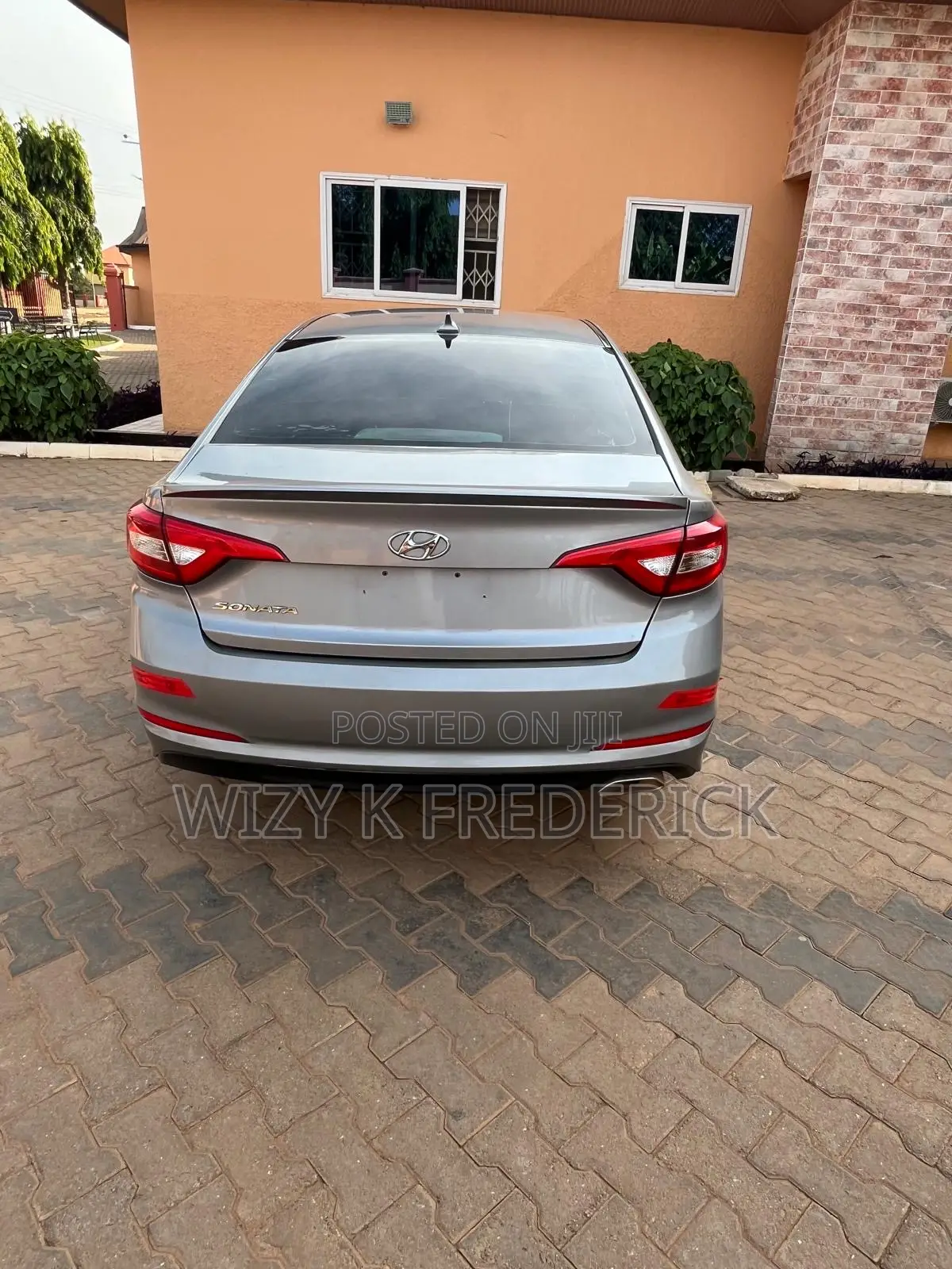 Hyundai Sonata SE 4dr Sedan (2.4L 4cyl 6A) 2015 Gray