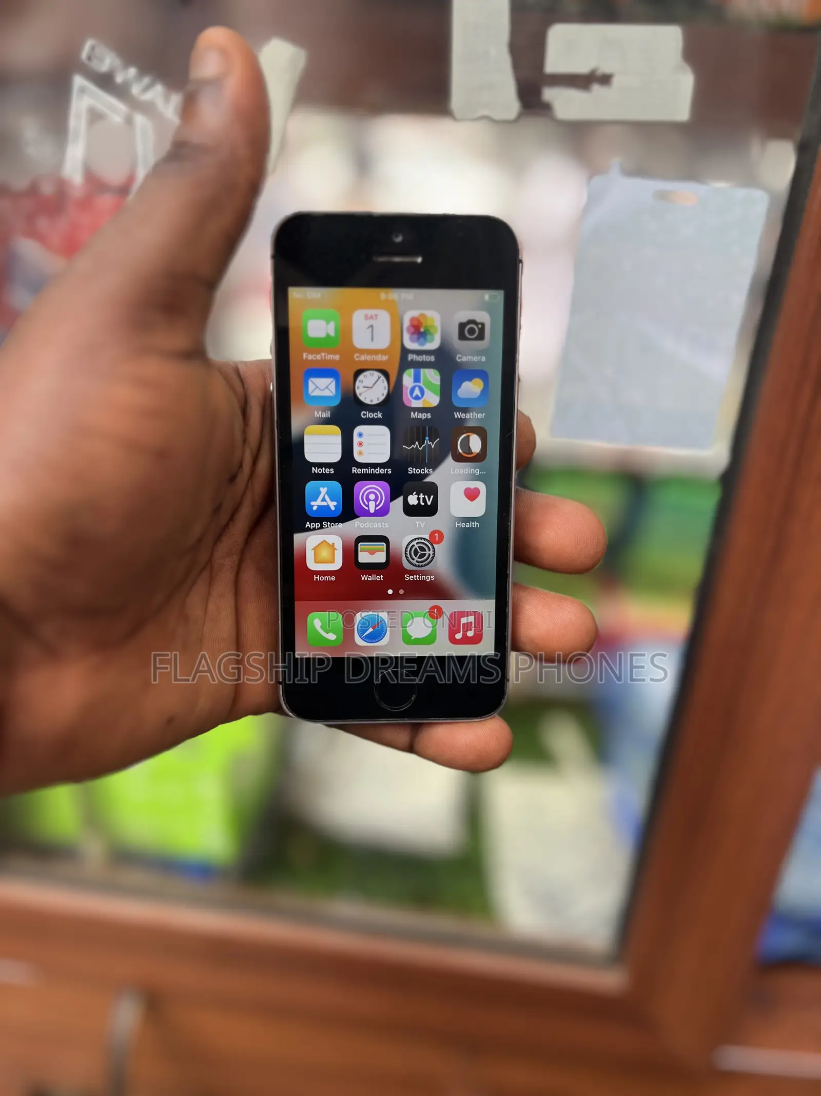 Apple iPhone SE 32 GB Black