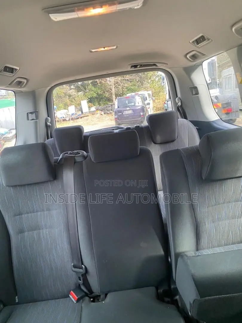 Toyota Voxy 2013 Black