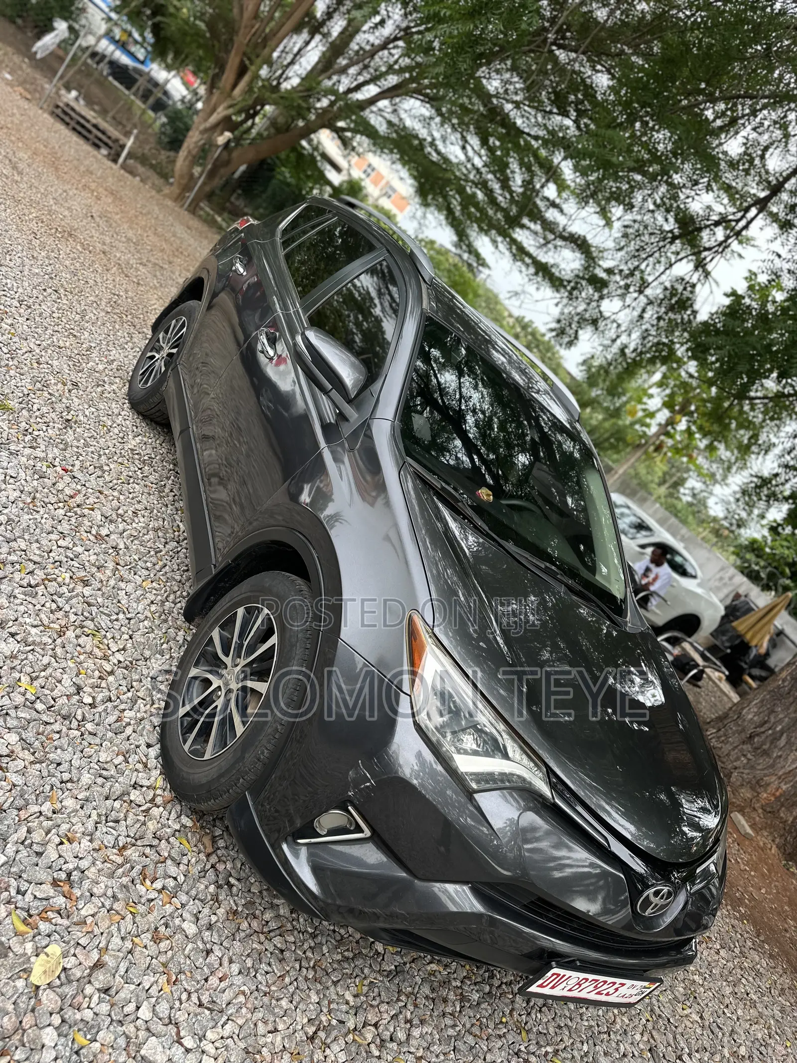 Toyota RAV4 LE 4dr SUV (2.5L 4cyl 6A) 2018 Black