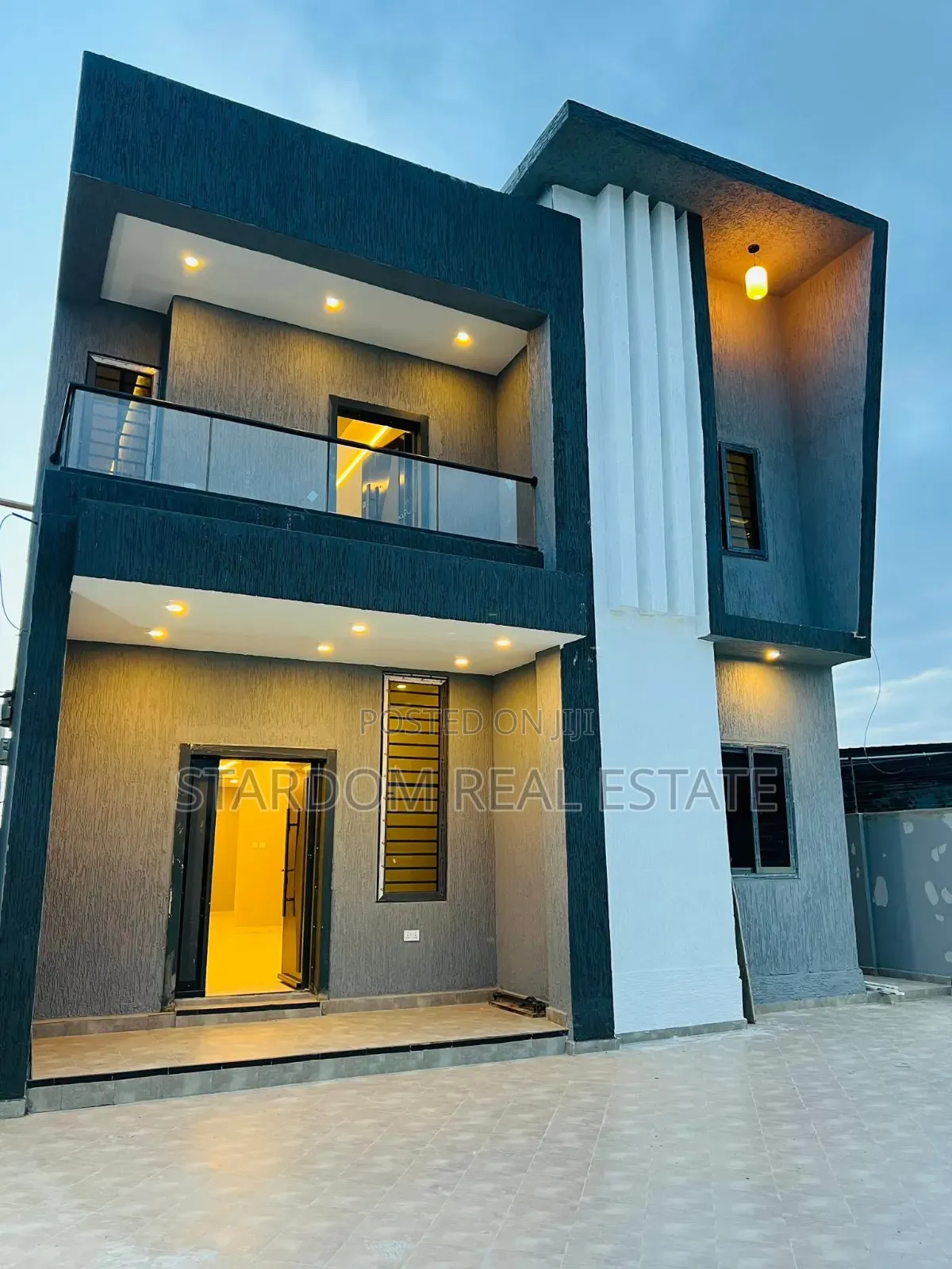 4bdrm Duplex in East Legon Hills, Boundary Road Area for sale