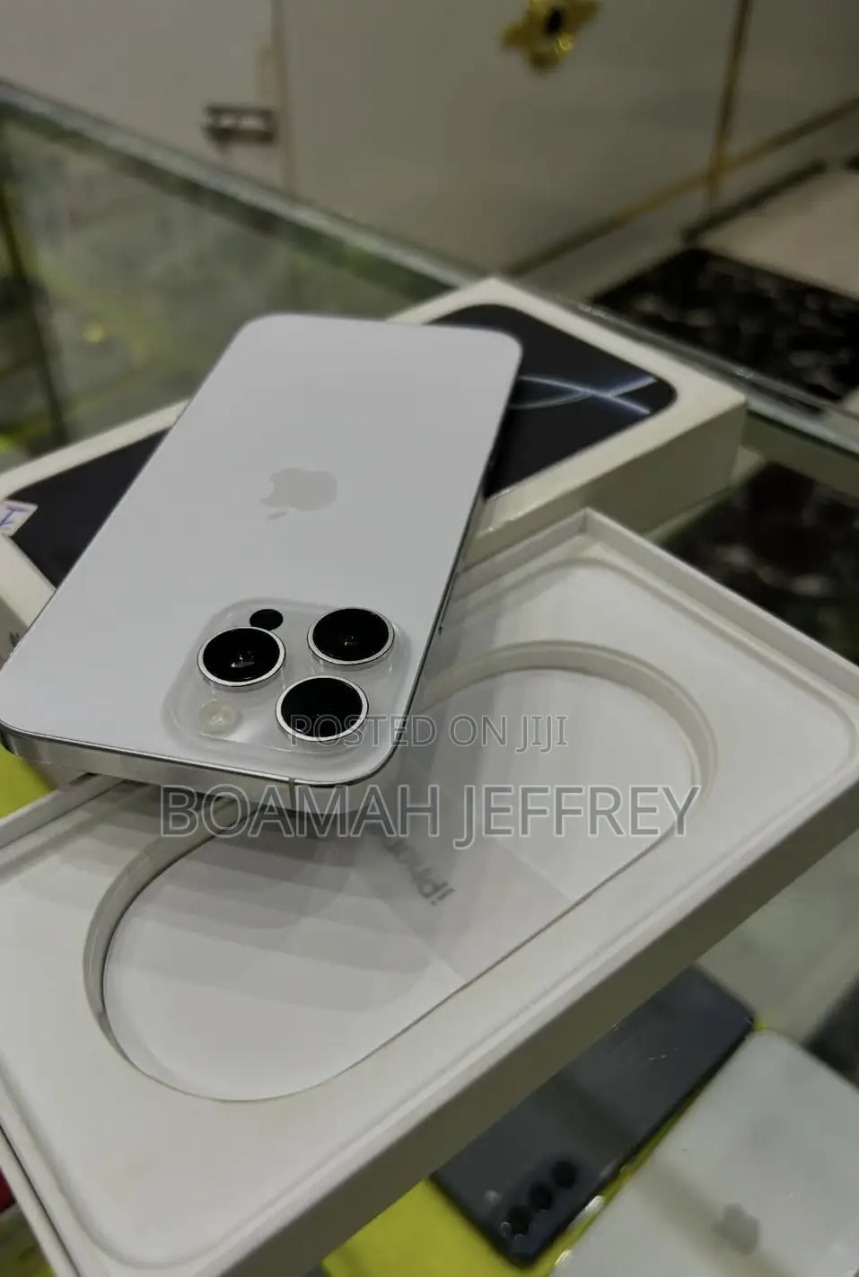 Apple iPhone 16 Pro Max 512 GB White