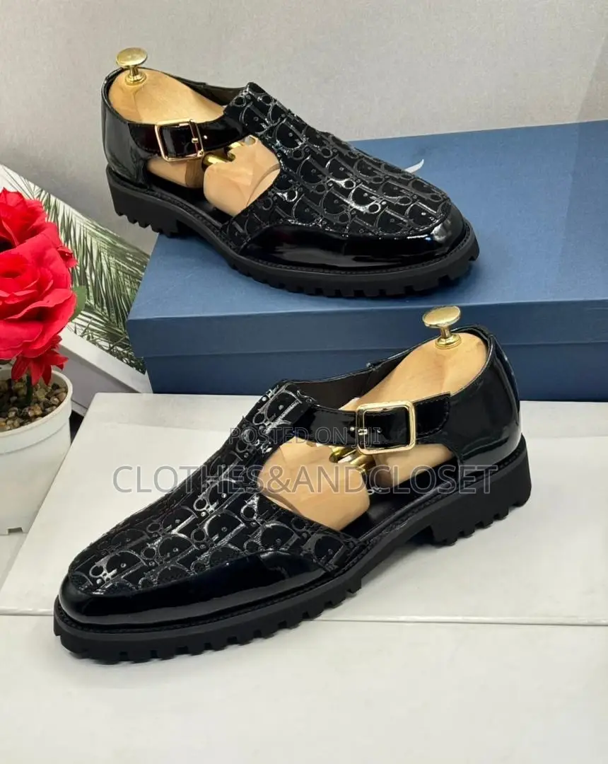Luxury Cutout Loafers