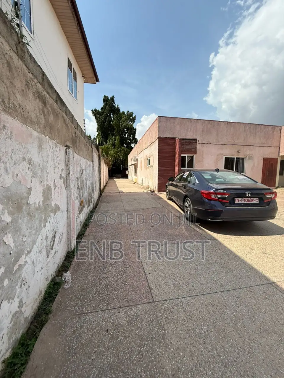 7bdrm House in Achimota, Mile 7 for sale