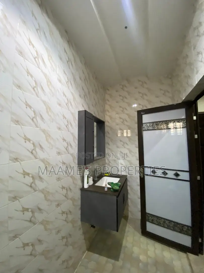 3bdrm House in Adenta for sale