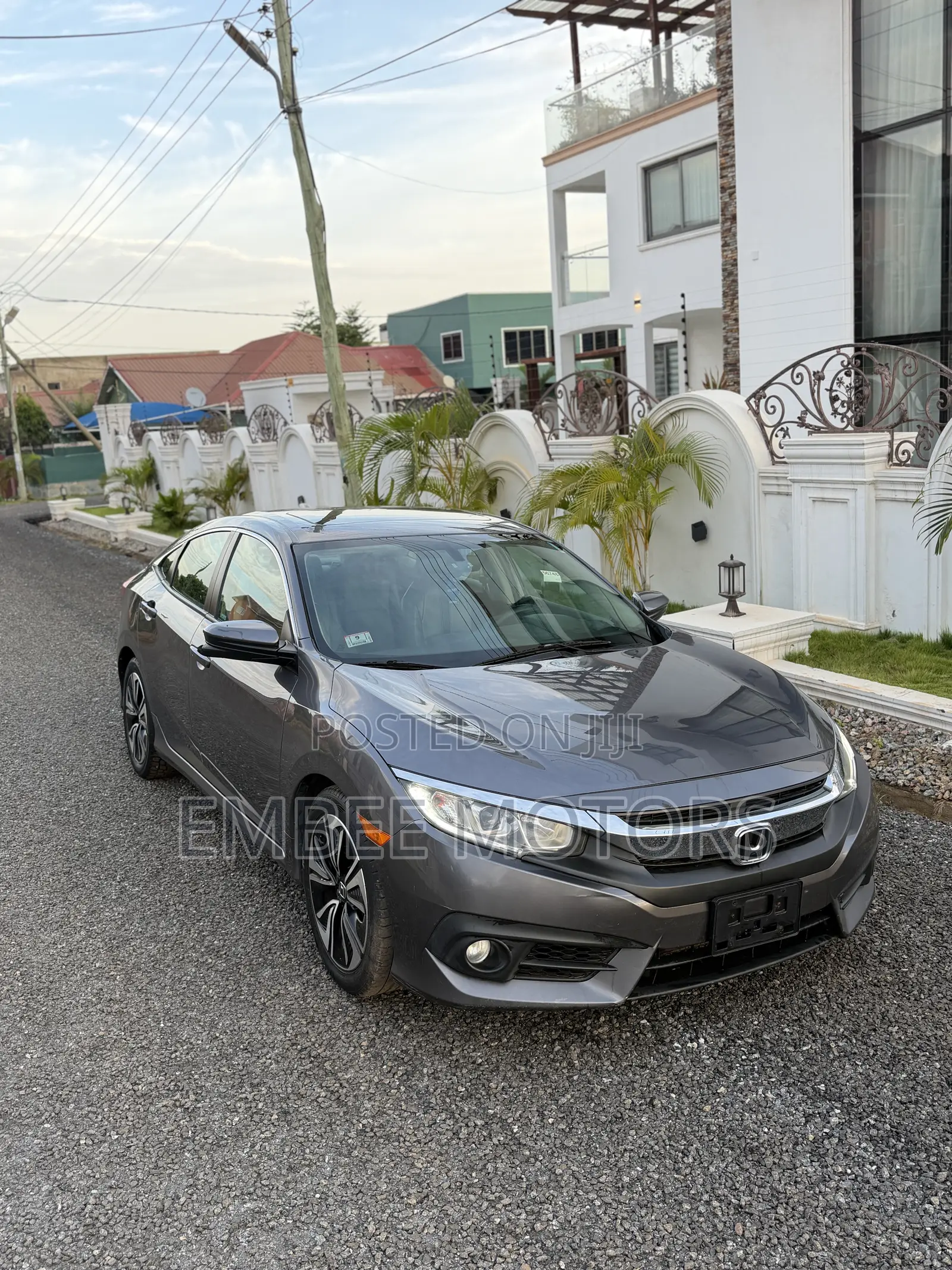 Honda Civic EX-L 4dr Sedan (1.5L 4cyl) 2017 Gray