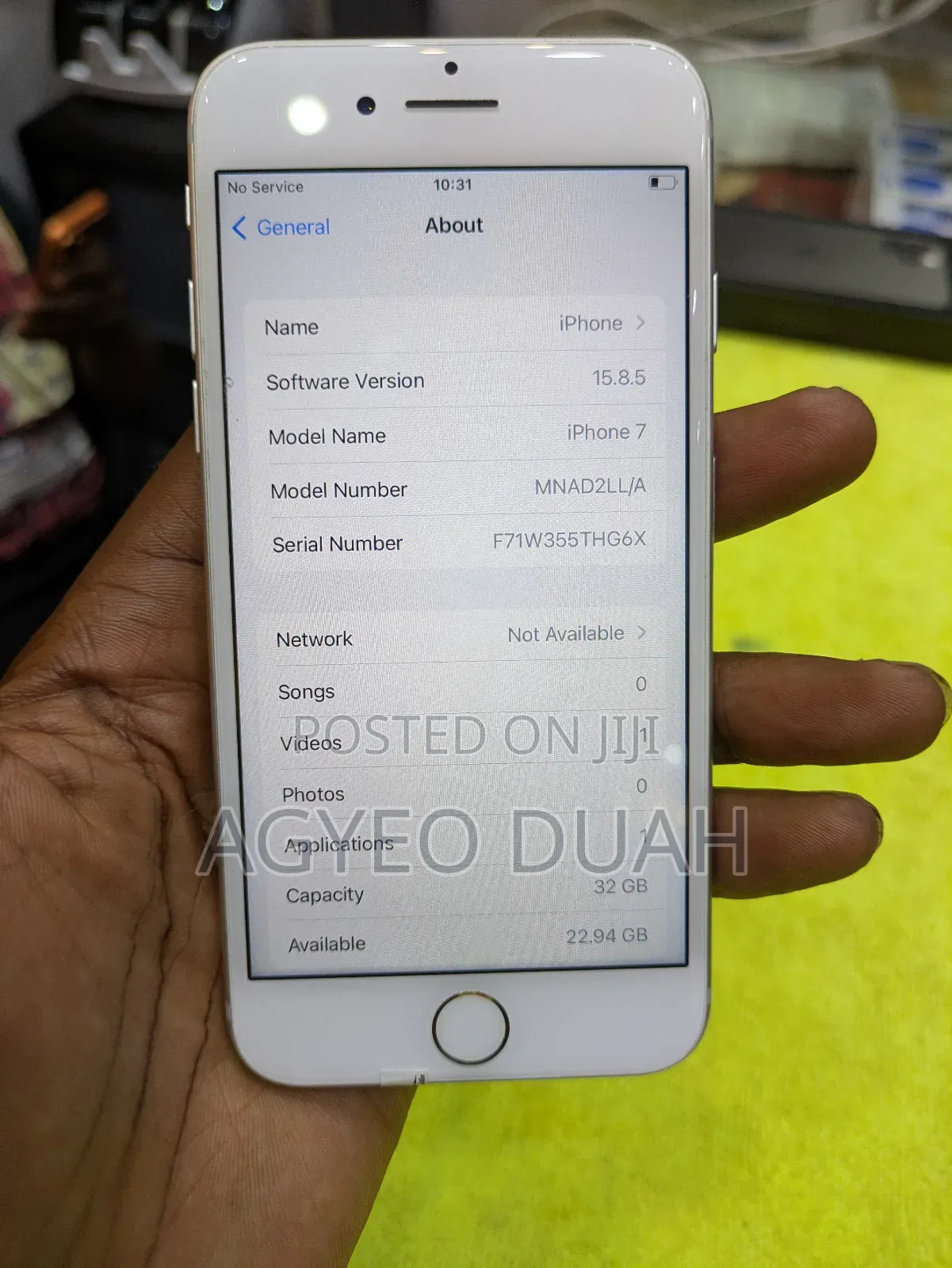 New Apple iPhone 7 32 GB Silver