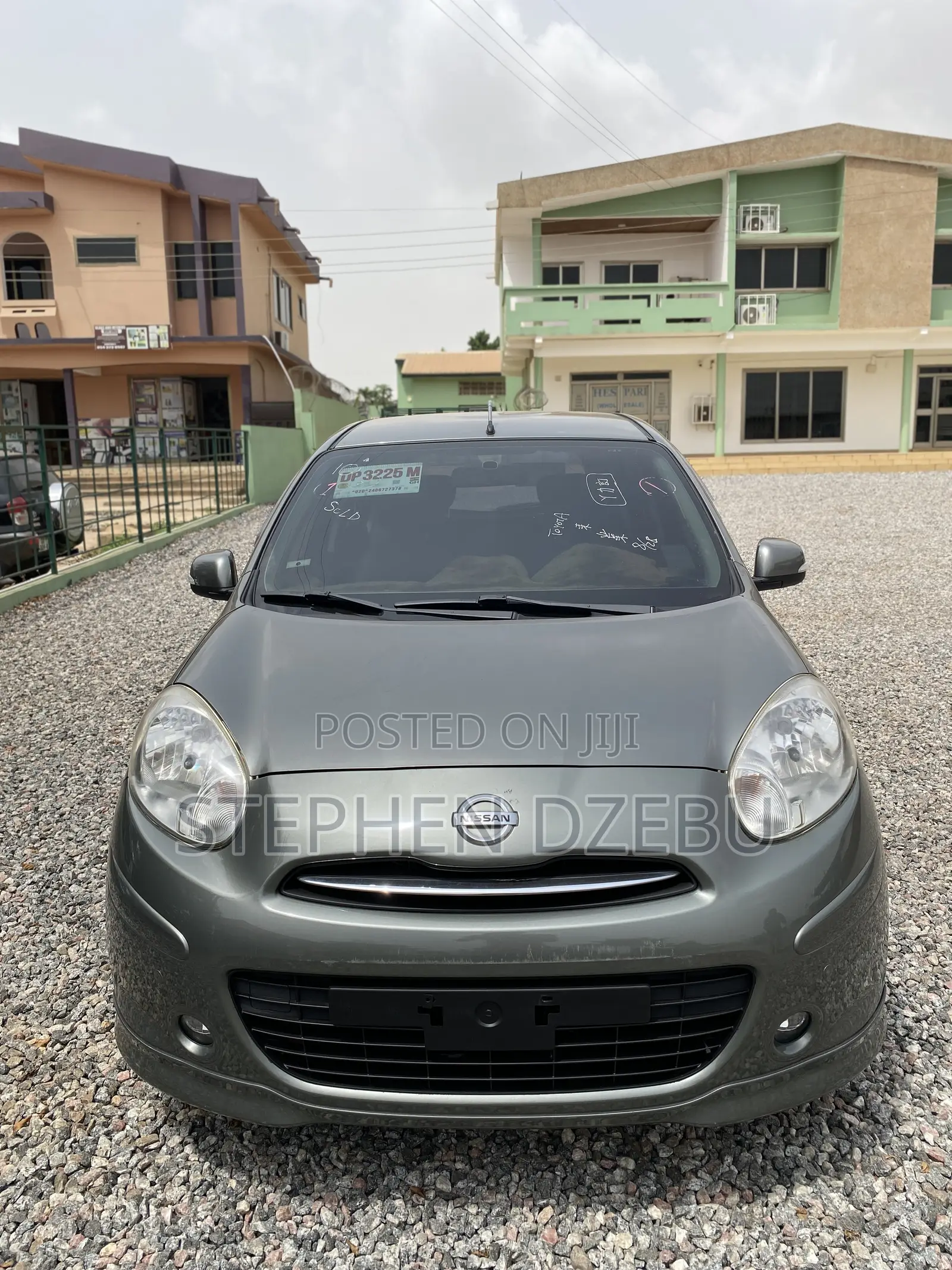 Nissan March 1.2 AWD 2012 Green