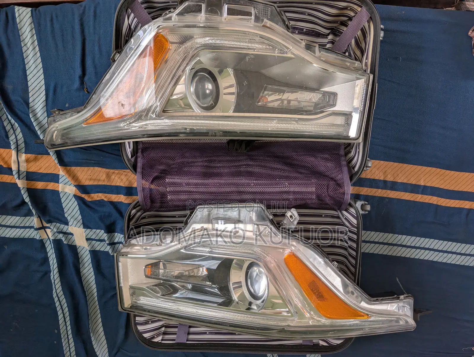 GMC Acadia 2017-19 Headlight Home Used. Both Driver and Passenger Side