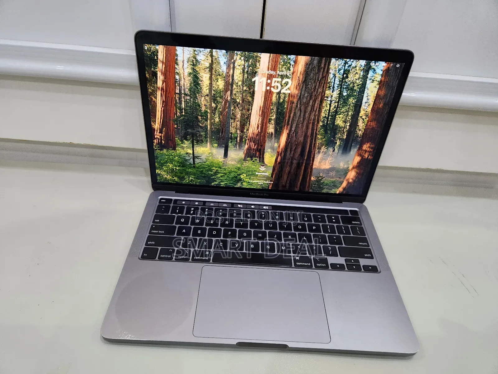 Laptop Apple MacBook Pro 2020 16GB Intel Core i5 SSD 512GB