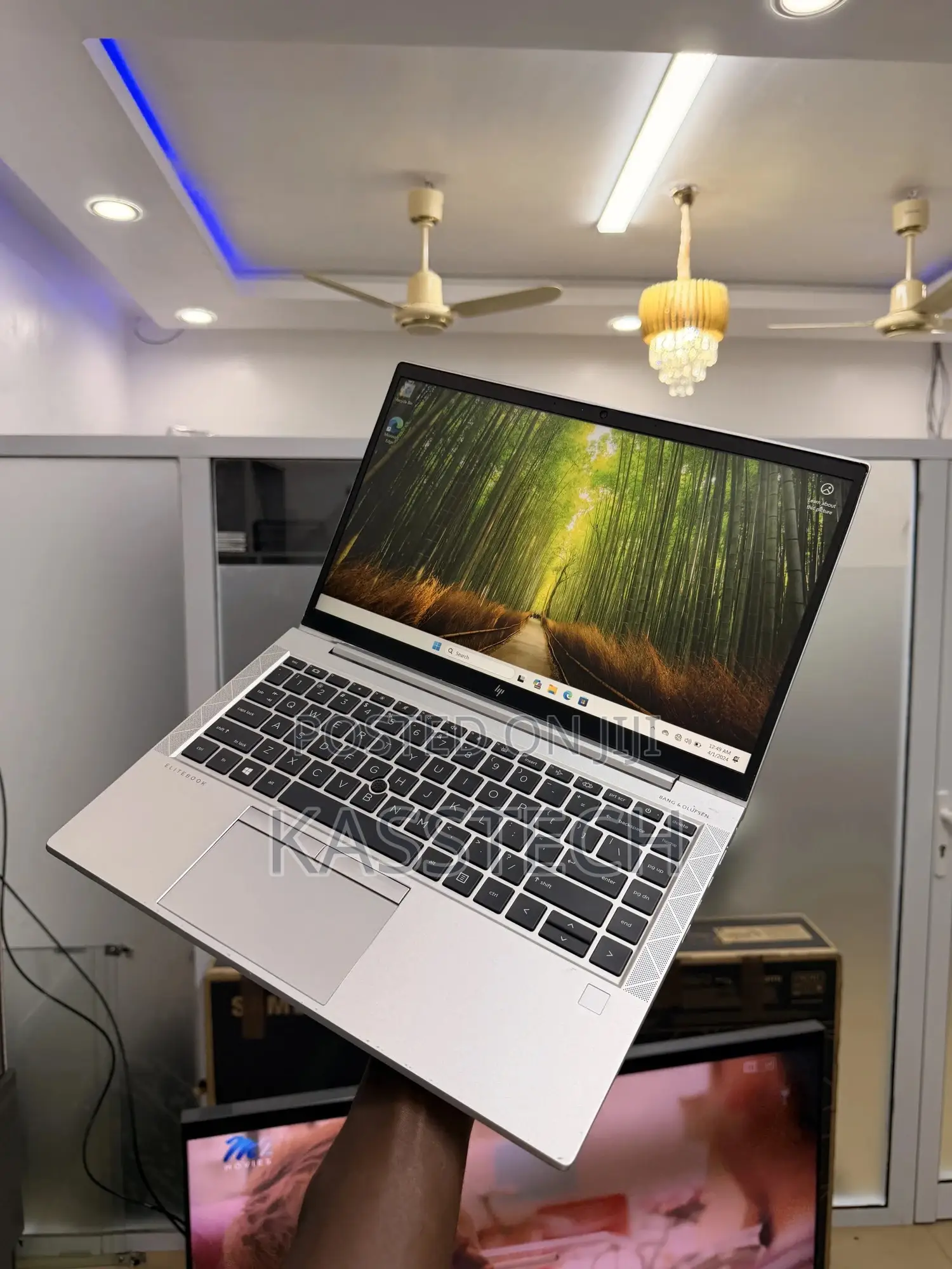Laptop HP EliteBook 845 G8 8GB AMD Ryzen 5 SSD 256GB