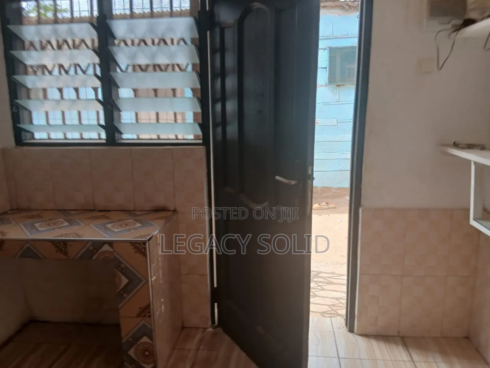 1bdrm Apartment in Legacy Solid Real, New Town for rent