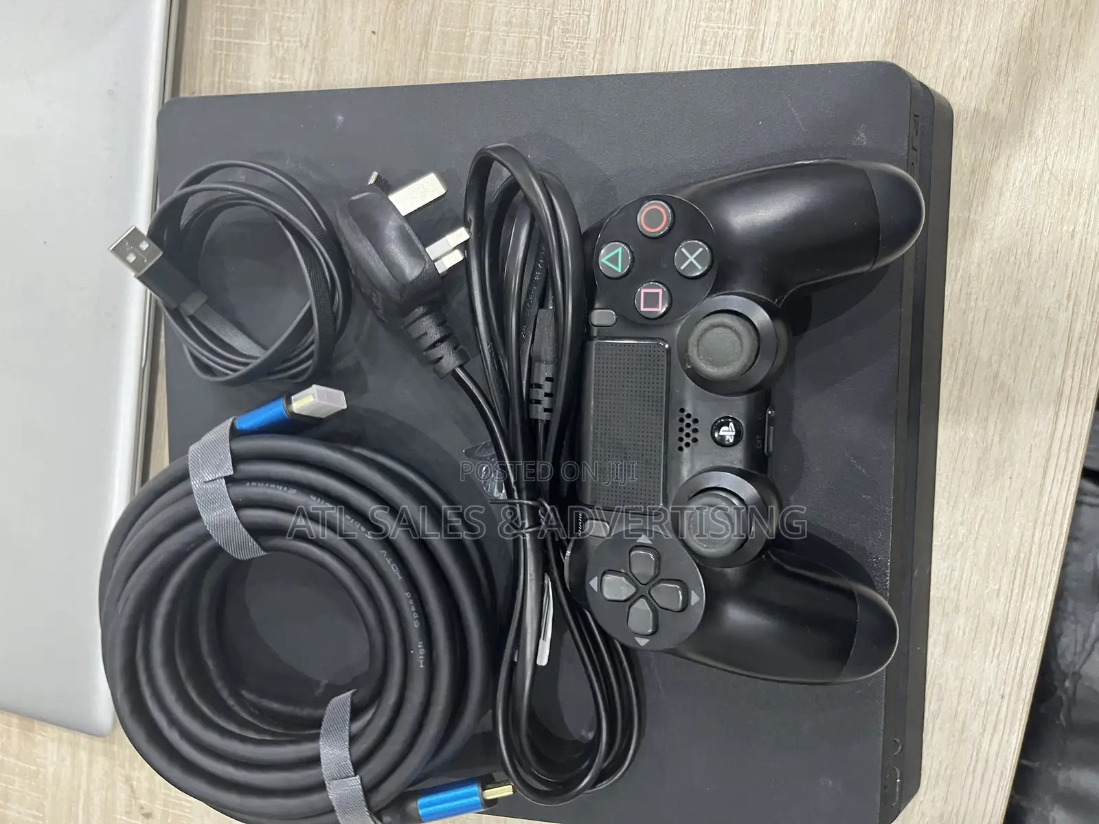 Ps4 Standard With 6 Games Installed