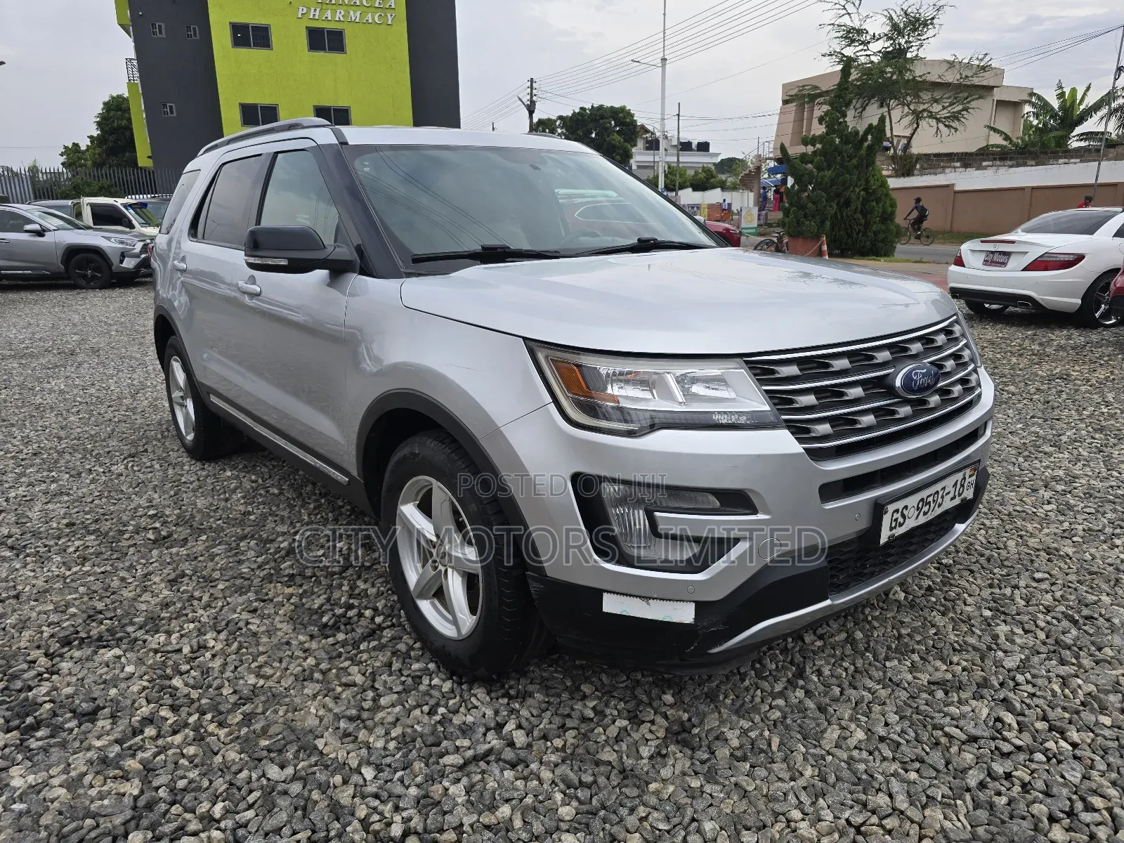 Ford Explorer XLT 4dr FWD (2.3L 4cyl 6A) 2017 Silver