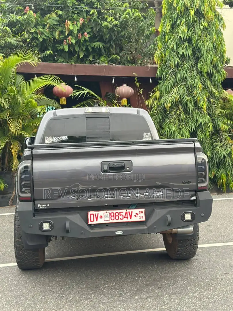 Toyota Tacoma TRD Sport 2022 Gray