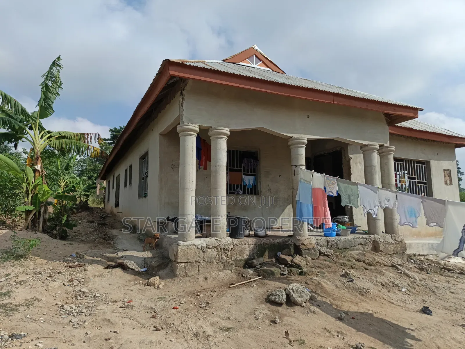 5bdrm House in Mampongteng Abrade, Kumasi Metropolitan for sale
