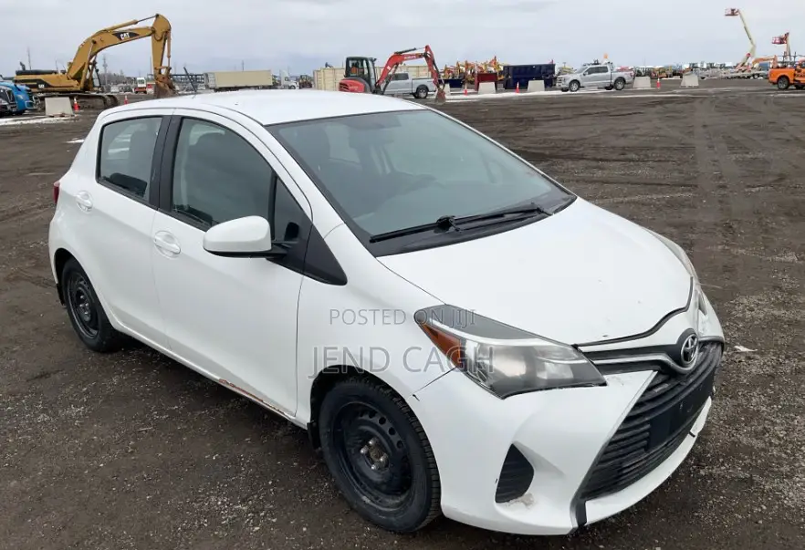 Toyota Yaris LE Hatchback 5dr 2016 Off white