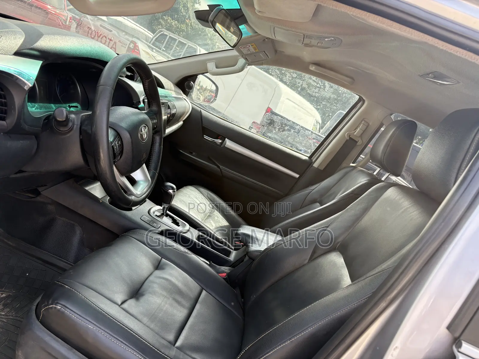 Toyota Hilux 2019 Silver