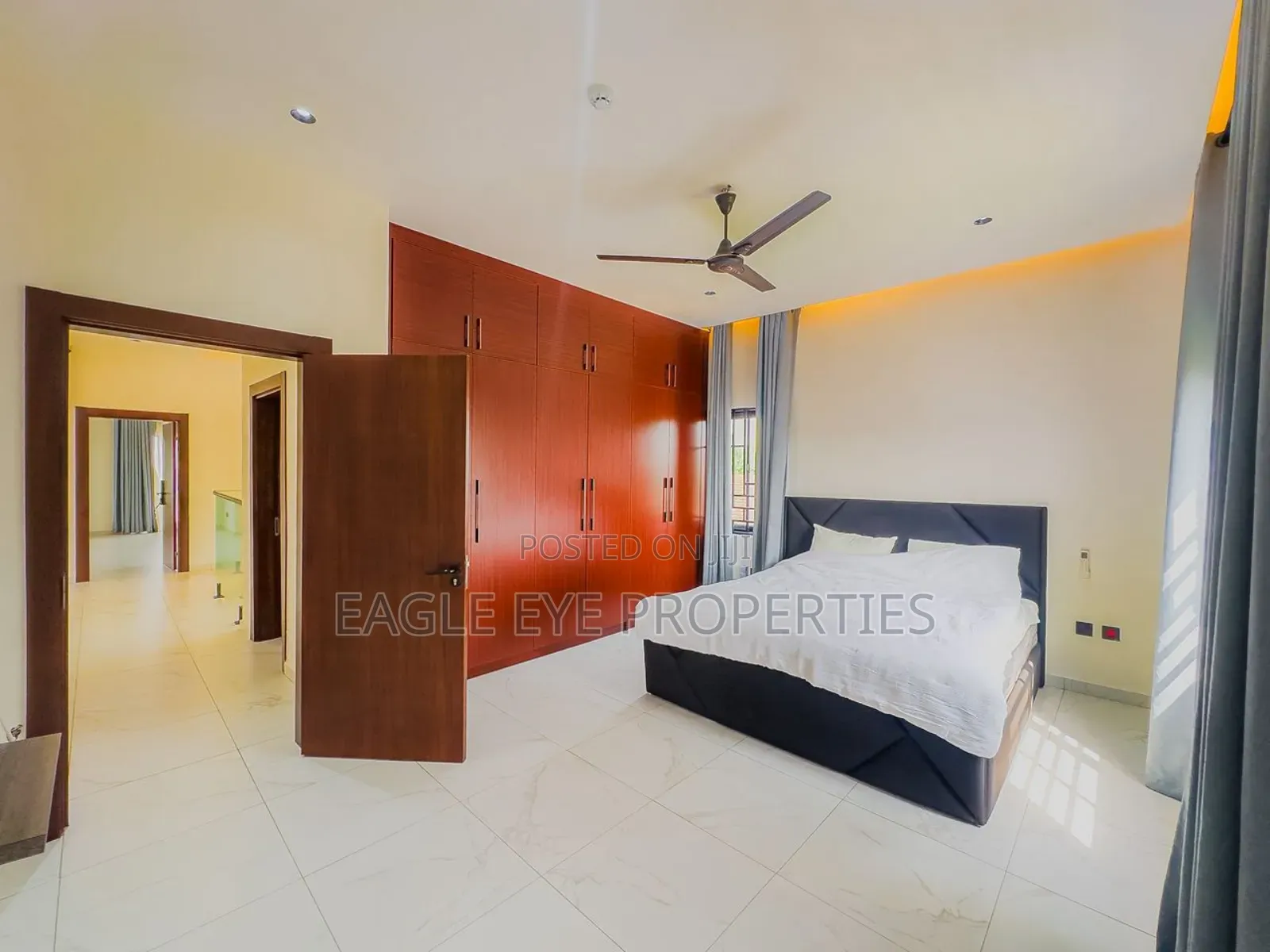Furnished 3bdrm House in Boundary Road Area for sale