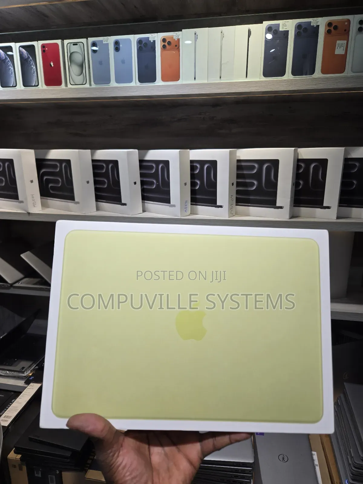 New Laptop Apple MacBook Neo 2026 8GB Apple M5 SSD 256GB