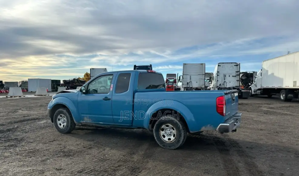 Nissan Frontier 2016 Blue