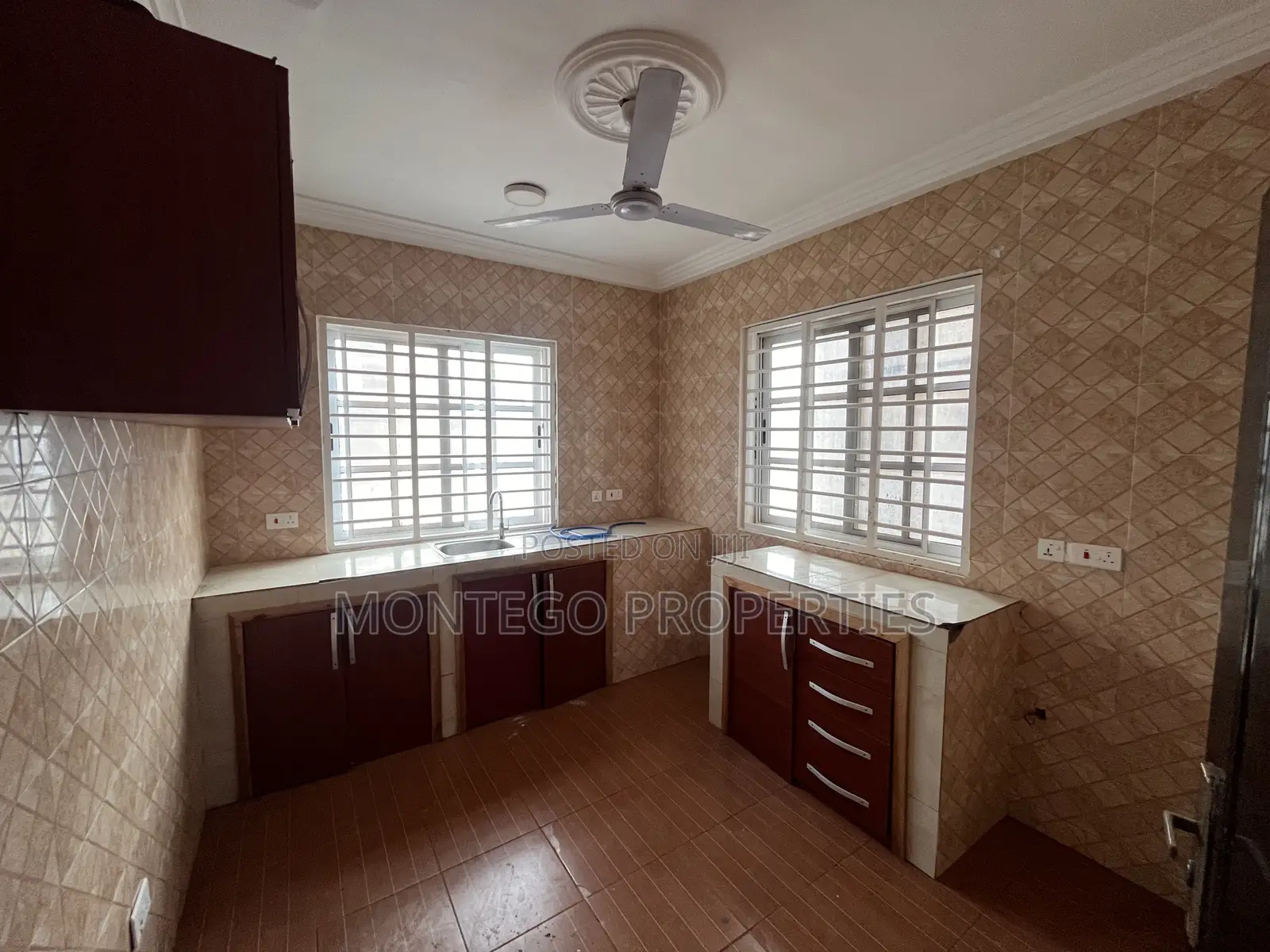 2bdrm Apartment in Nanakrom, School Junction for rent