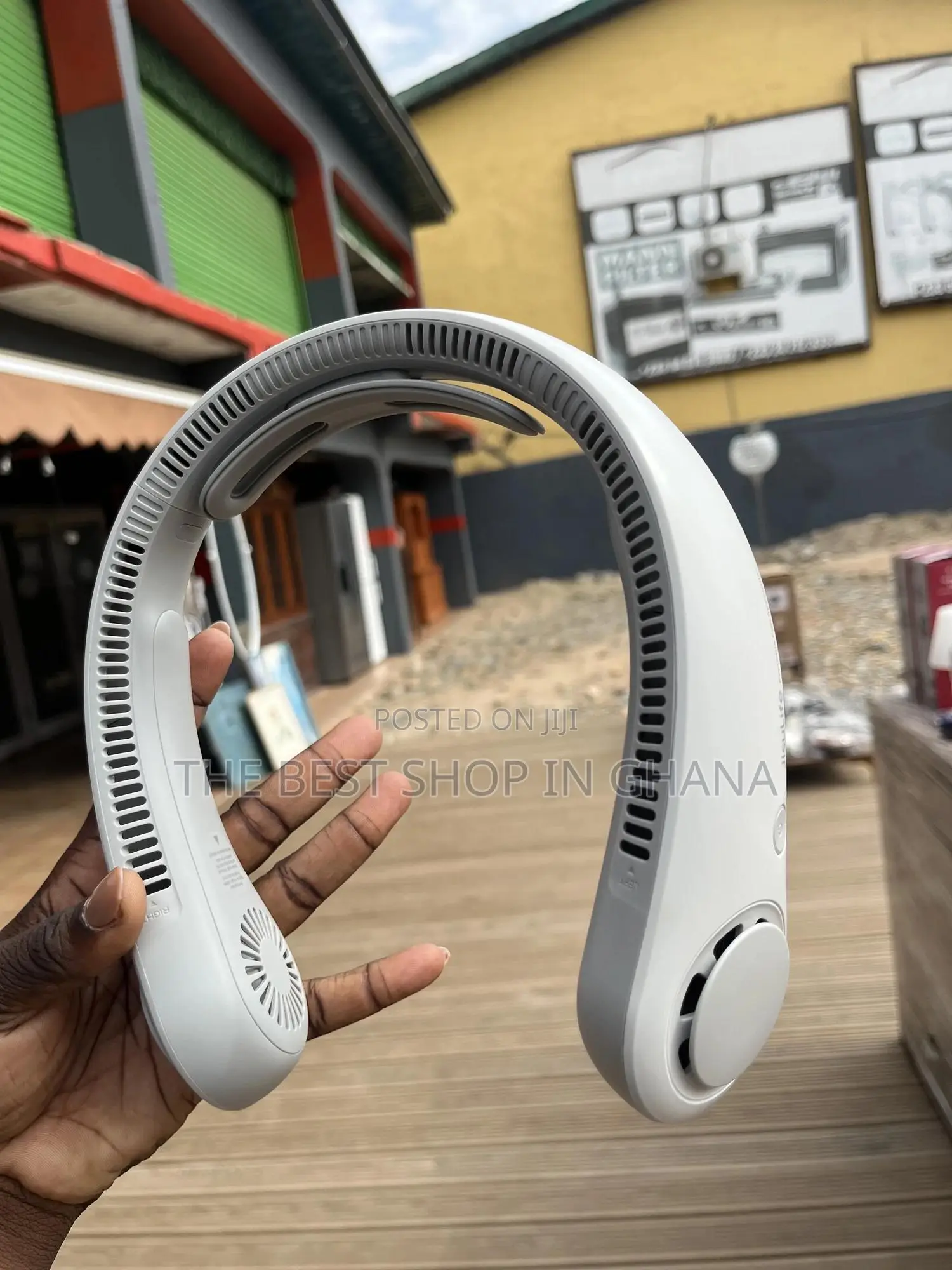 Neck Fans From Uk , Charge for 8 Hours and Use It for 16 Hours