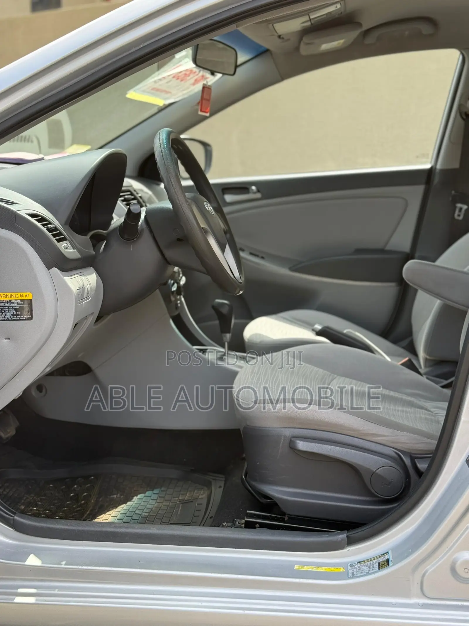 Hyundai Accent SE Sedan 2016 Silver