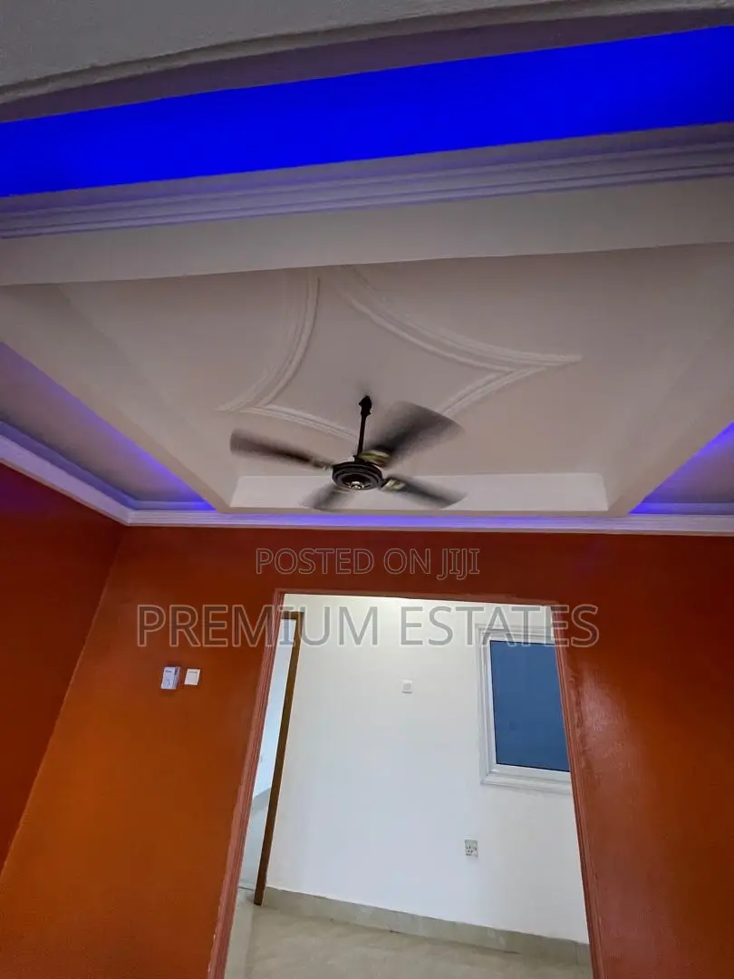 3bdrm Apartment in Kwabenya for rent