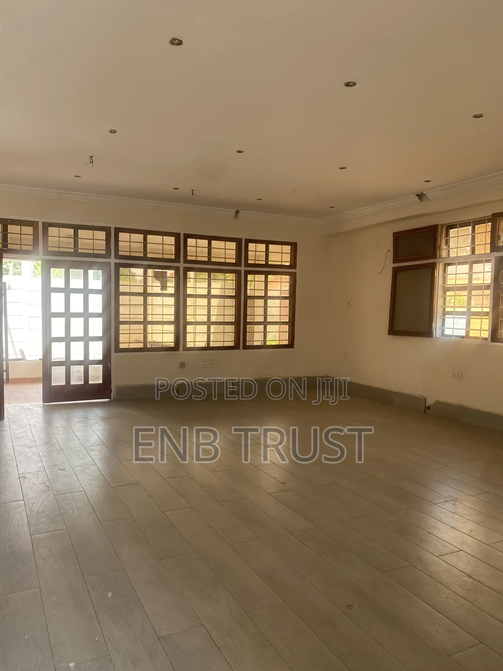 12 Bedrooms Office for Rent at Dome Market Road