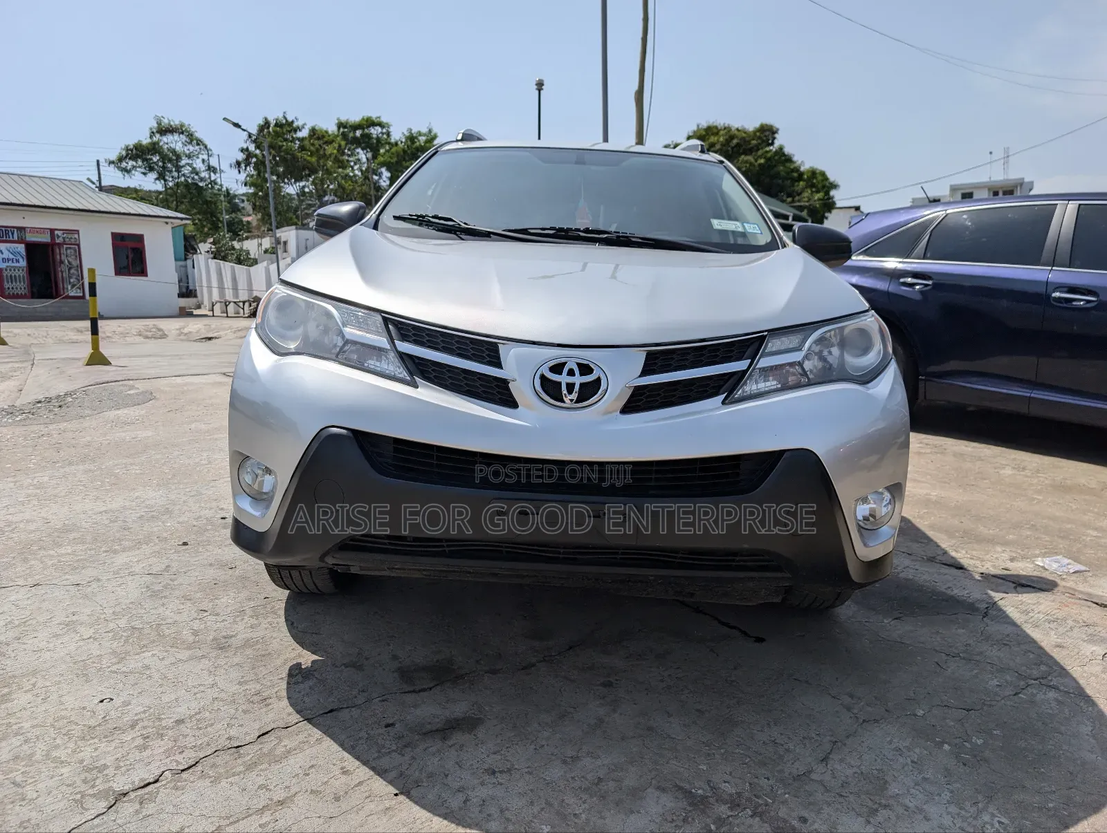 Toyota RAV4 LE 4dr SUV AWD (2.5L 4cyl 6A) 2015 Silver