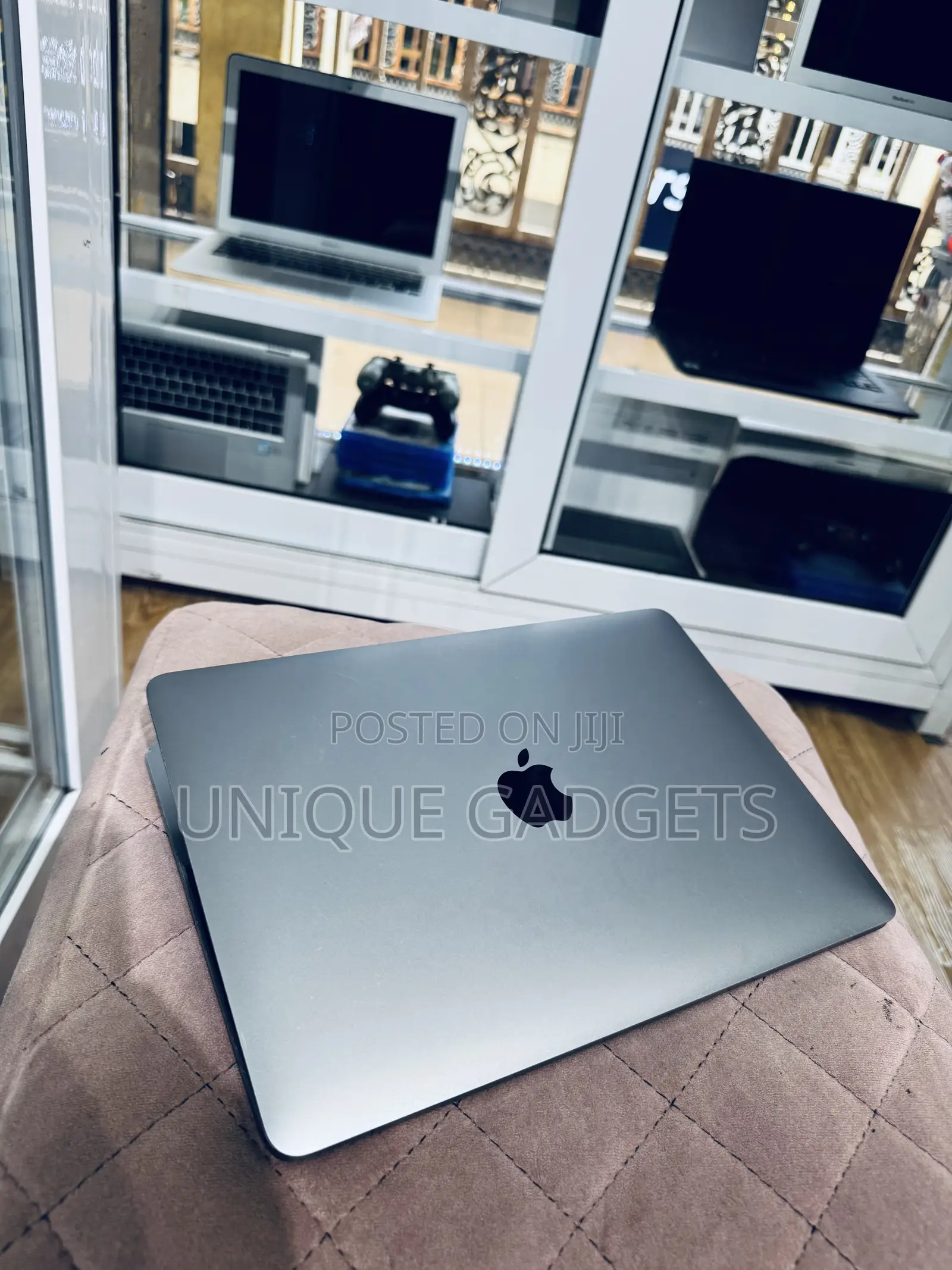 Laptop Apple MacBook 2017 8GB Intel Core M3 SSD 256GB